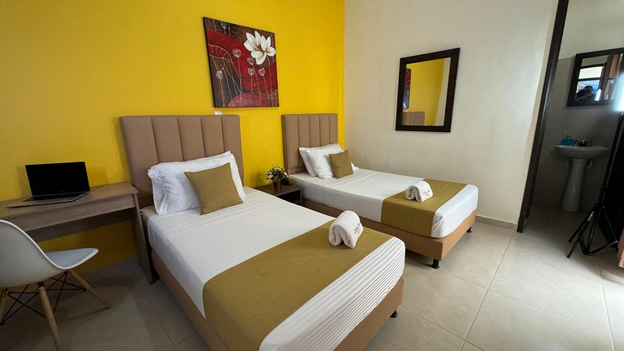 Hotel Cataluna - Soluciones Hoteleras Pereira Exteriör bild