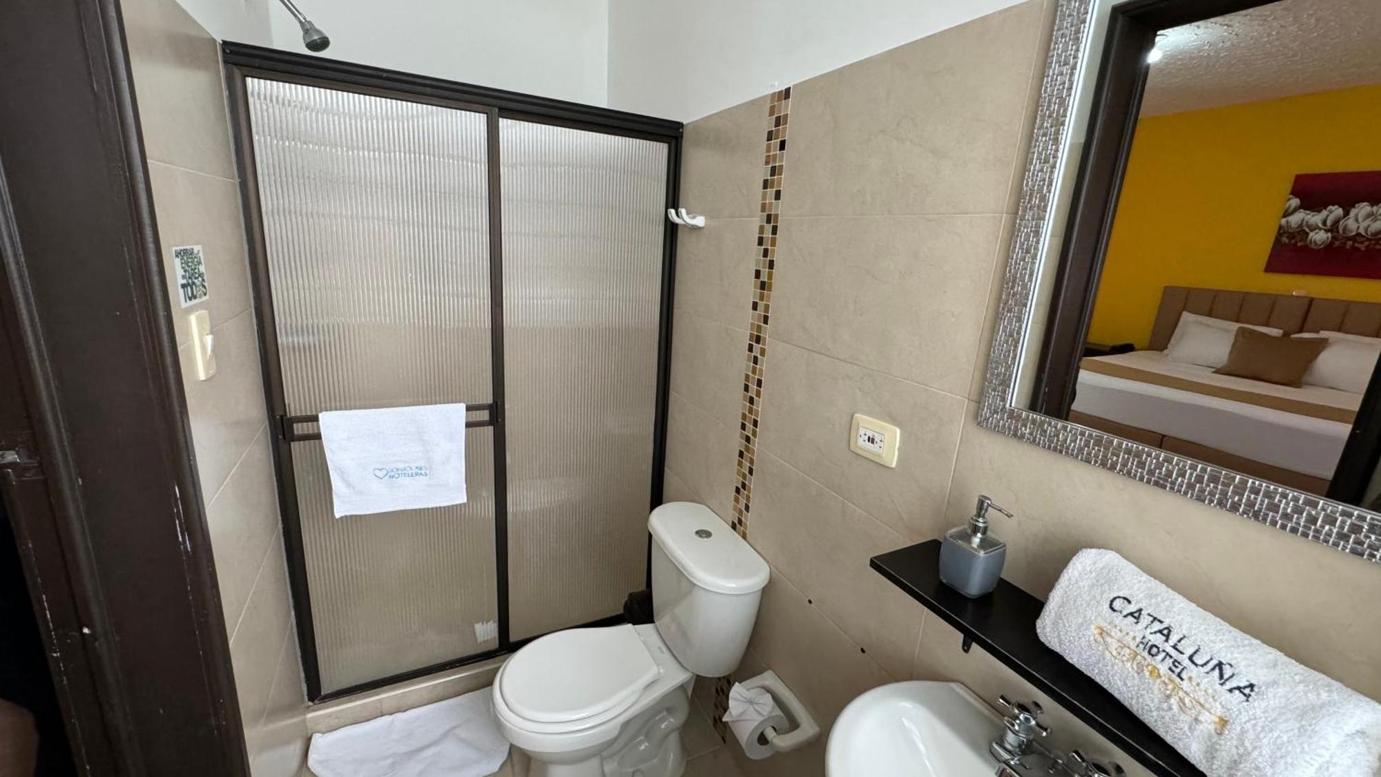 Hotel Cataluna - Soluciones Hoteleras Pereira Exteriör bild