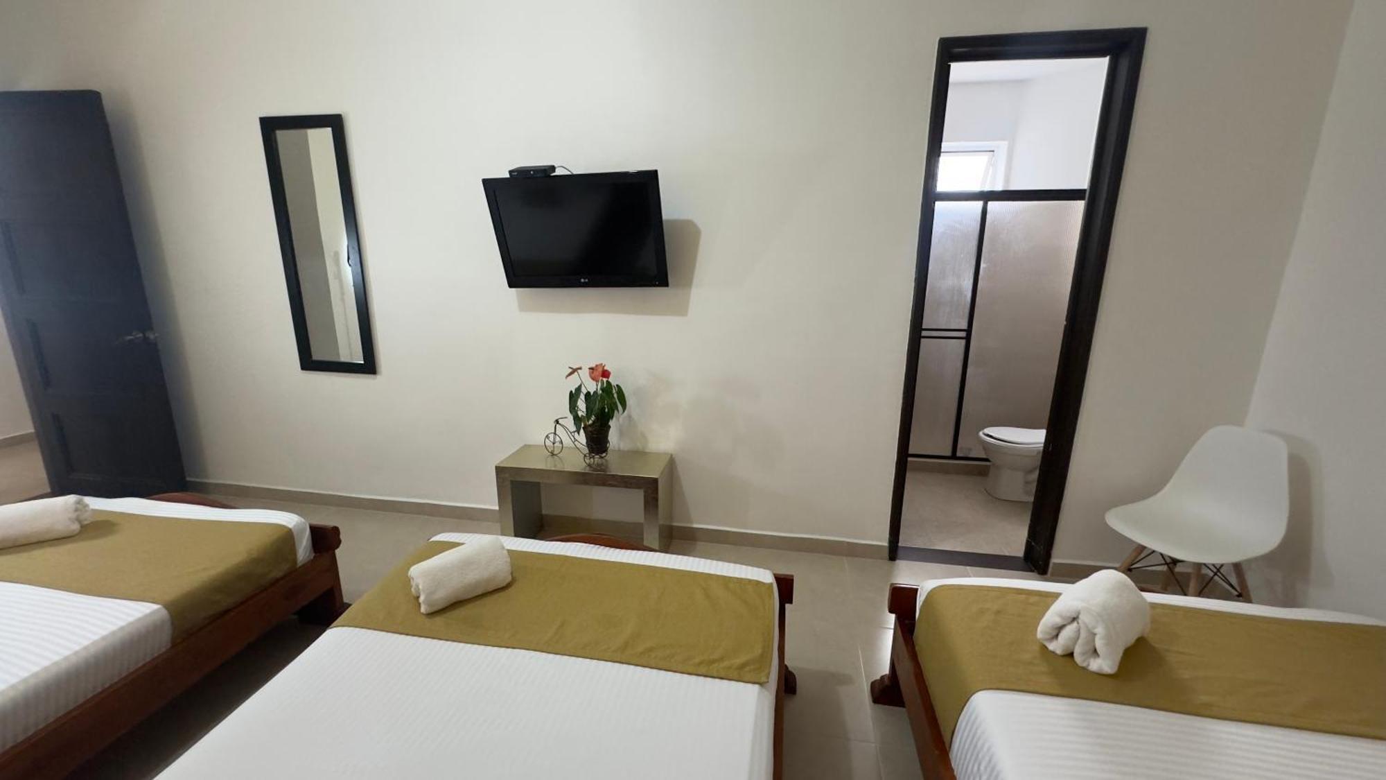 Hotel Cataluna - Soluciones Hoteleras Pereira Exteriör bild